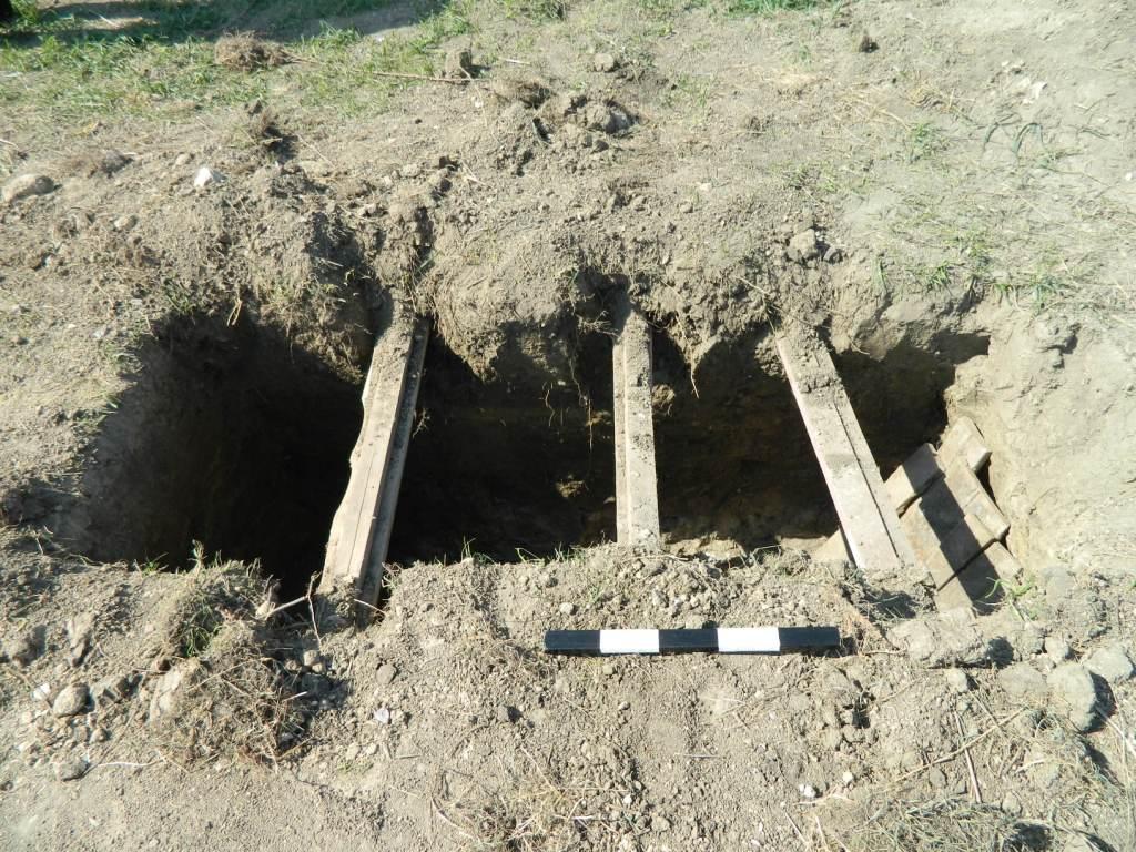 Грабительский раскоп